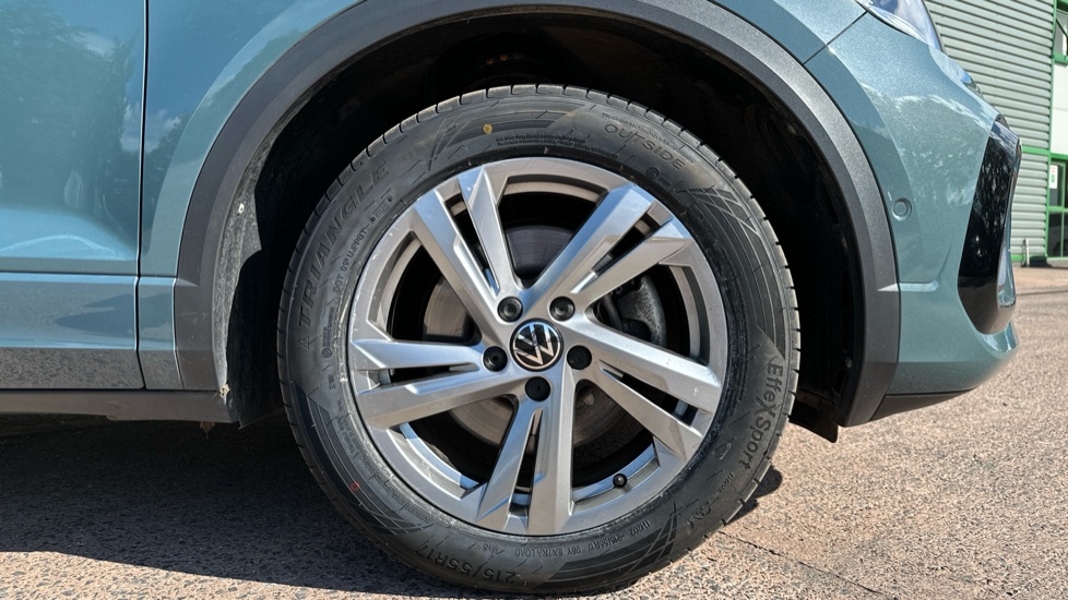Volkswagen T-Roc 2.0 TDI 150 EVO R-Line 5dr DSG Diesel Hatchback - Image 14