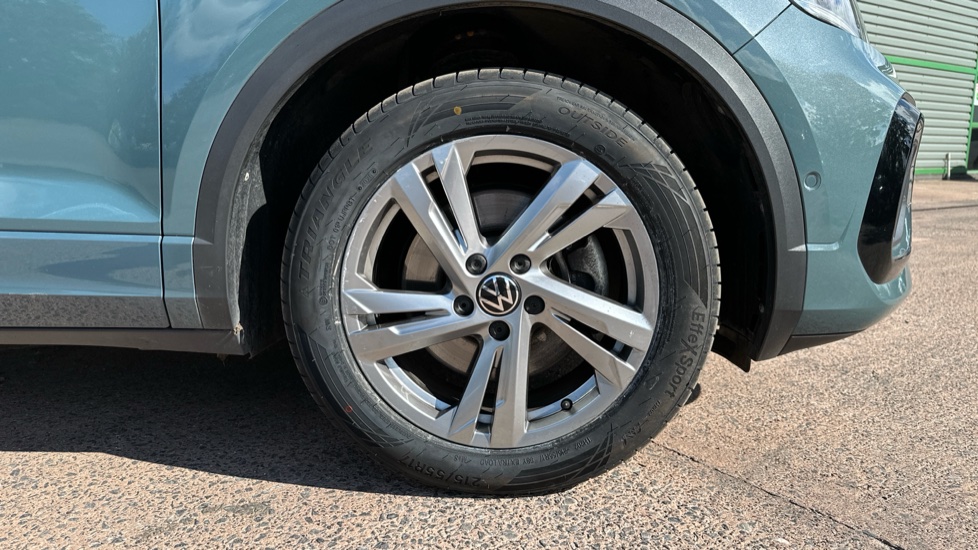 Volkswagen T-Roc 2.0 TDI 150 EVO R-Line 5dr DSG Diesel Hatchback - Image 26