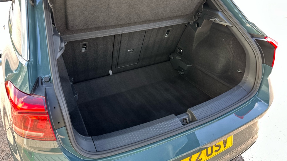 Volkswagen T-Roc 2.0 TDI 150 EVO R-Line 5dr DSG Diesel Hatchback - Image 31