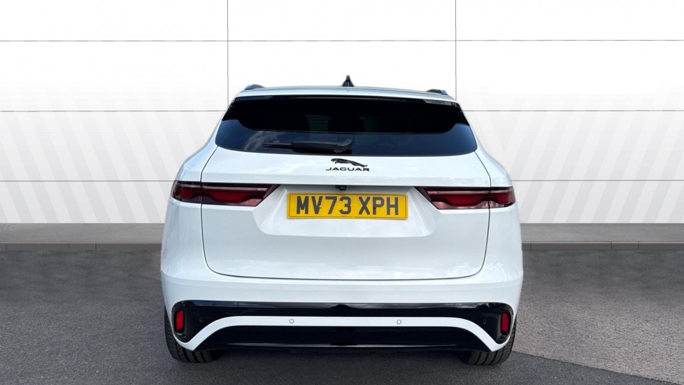 Jaguar F-Pace 2.0 D200 R-Dynamic SE Black 5dr Auto AWD Diesel Estate - Image 15