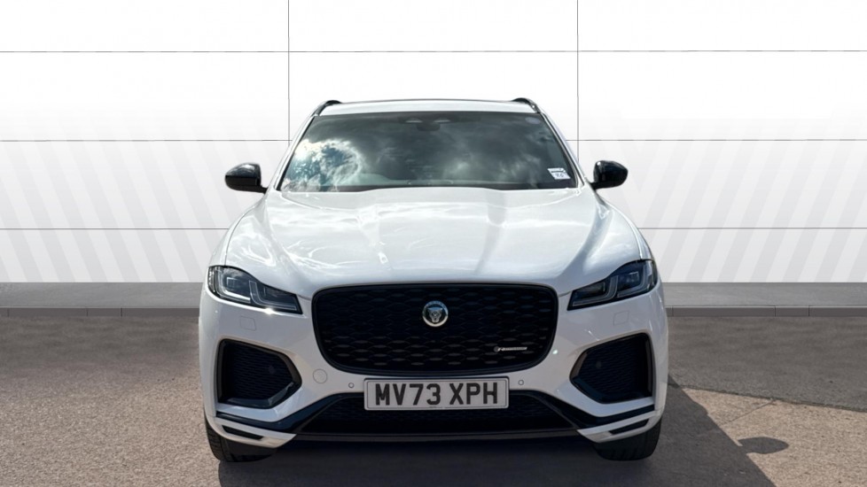 Jaguar F-Pace 2.0 D200 R-Dynamic SE Black 5dr Auto AWD Diesel Estate - Image 16