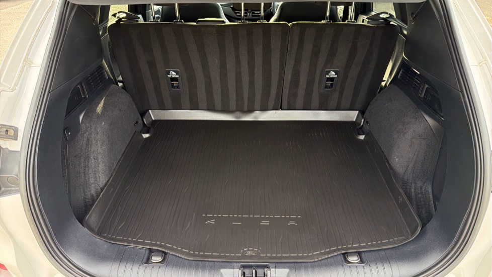 Ford Kuga 2.5 FHEV ST-Line Edition 5dr CVT Hybrid Estate - Image 13