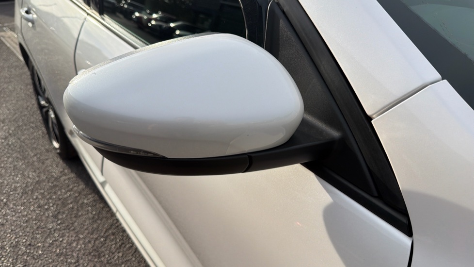 Ford Kuga 2.5 FHEV ST-Line Edition 5dr CVT Hybrid Estate - Image 38