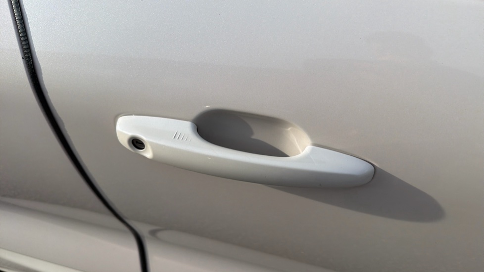 Ford Kuga 2.5 FHEV ST-Line Edition 5dr CVT Hybrid Estate - Image 39