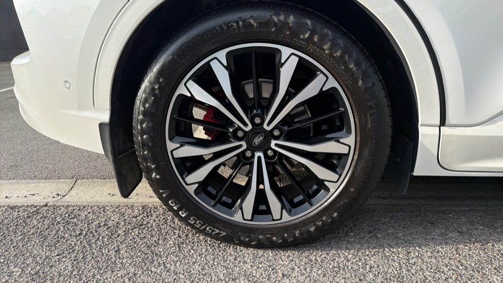 Ford Kuga 2.5 FHEV ST-Line Edition 5dr CVT Hybrid Estate - Image 40