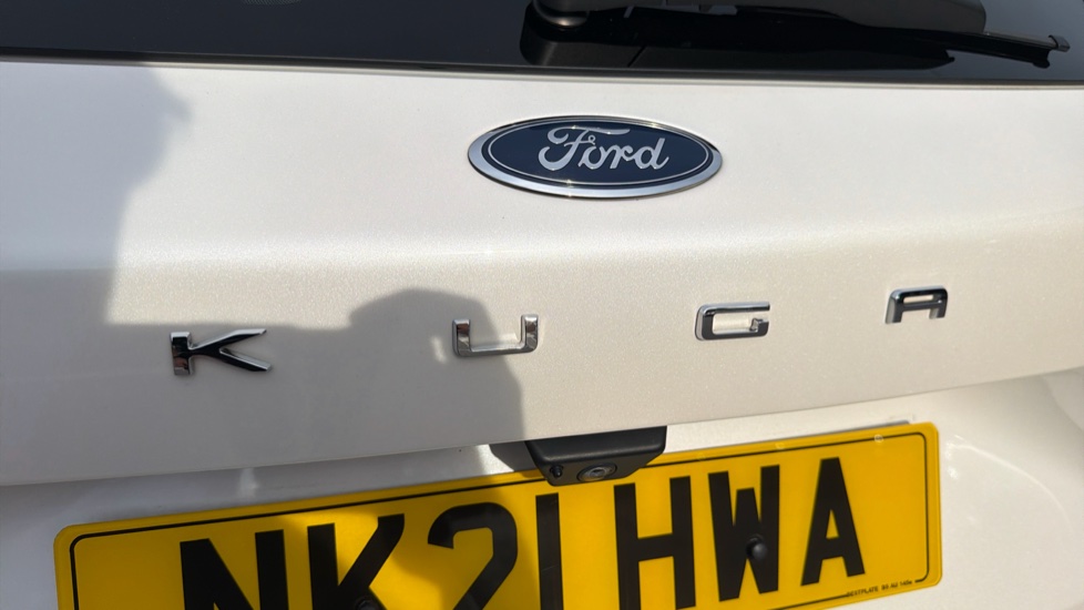 Ford Kuga 2.5 FHEV ST-Line Edition 5dr CVT Hybrid Estate - Image 41