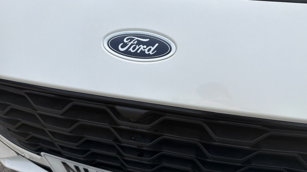 Ford Kuga 2.5 FHEV ST-Line Edition 5dr CVT Hybrid Estate - Image 45