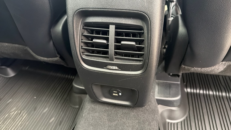 Ford Kuga 2.5 FHEV ST-Line Edition 5dr CVT Hybrid Estate - Image 47