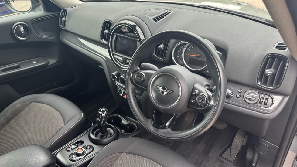 MINI Countryman 1.5 Cooper Classic 5dr Auto Petrol Hatchback - Image 6