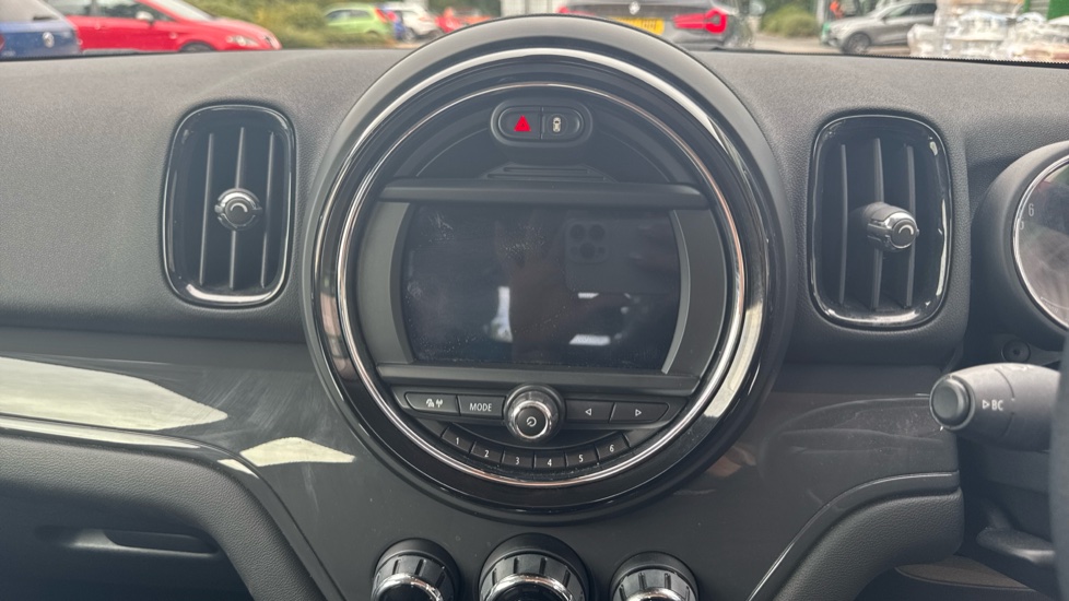 MINI Countryman 1.5 Cooper Classic 5dr Auto Petrol Hatchback - Image 8