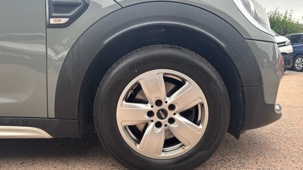 MINI Countryman 1.5 Cooper Classic 5dr Auto Petrol Hatchback - Image 14