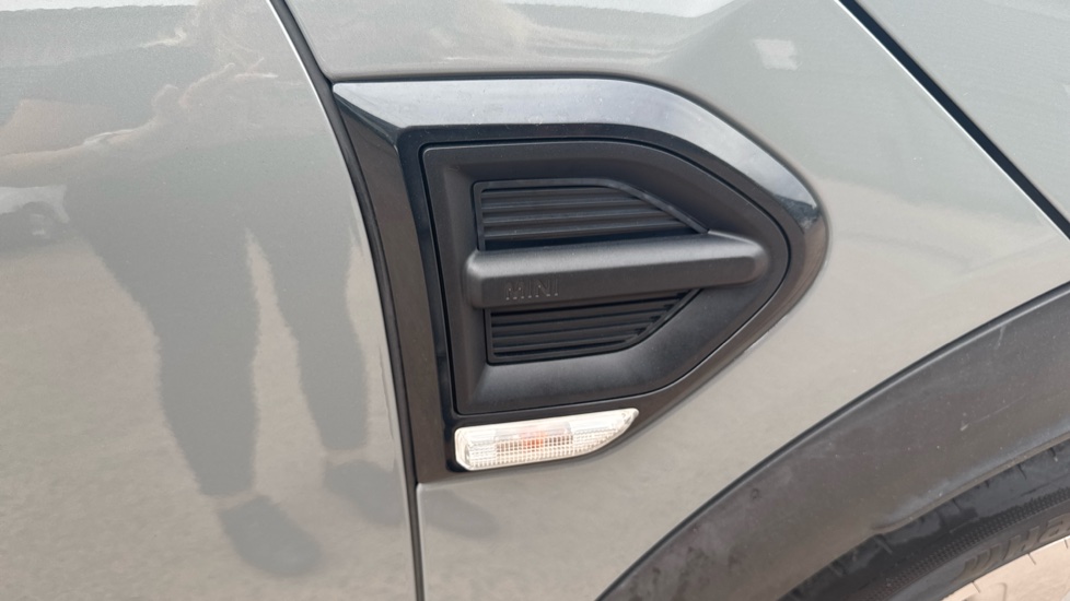 MINI Countryman 1.5 Cooper Classic 5dr Auto Petrol Hatchback - Image 26