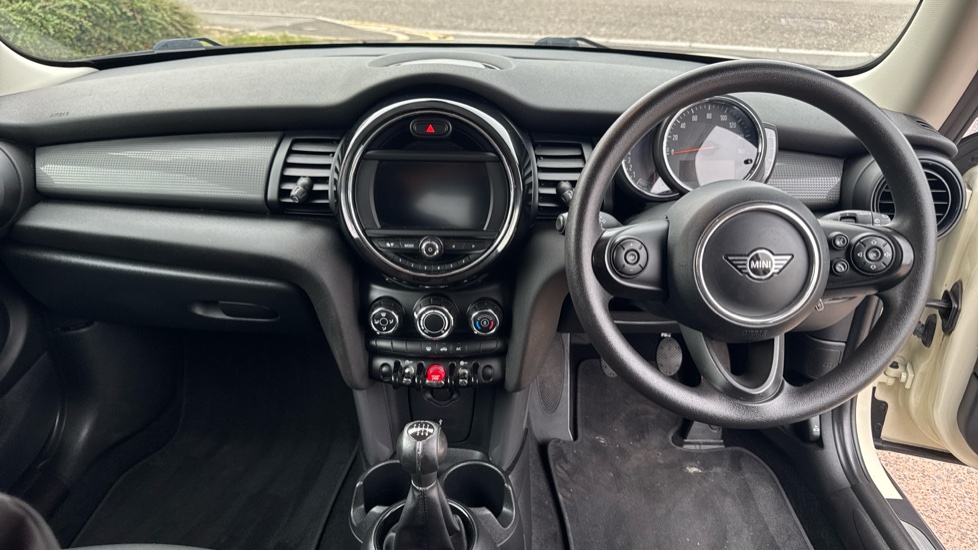 MINI Hatchback 1.5 Cooper Classic II 3dr Petrol Hatchback - Image 4
