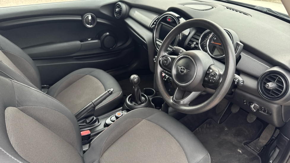 MINI Hatchback 1.5 Cooper Classic II 3dr Petrol Hatchback - Image 6