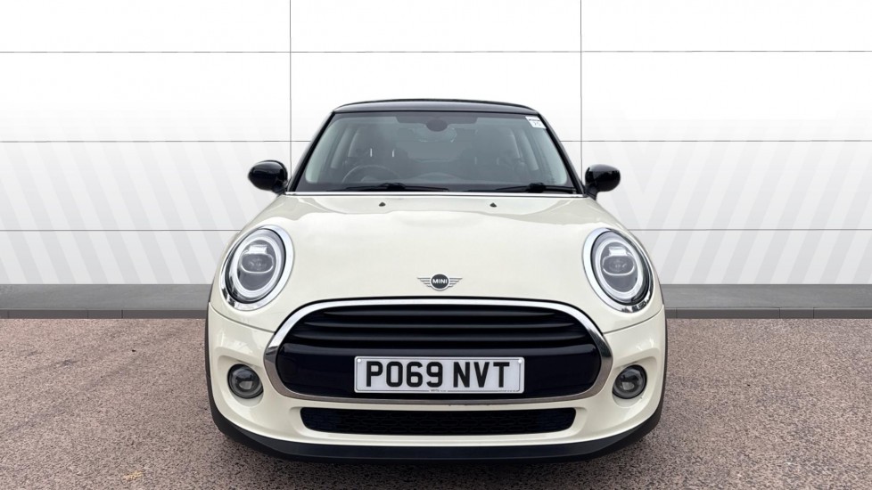 MINI Hatchback 1.5 Cooper Classic II 3dr Petrol Hatchback - Image 16