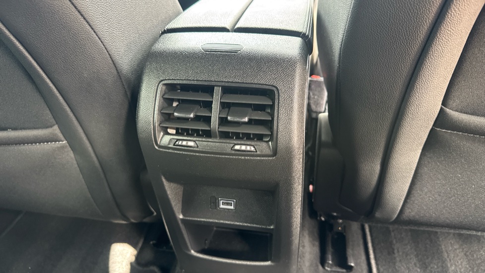 Vauxhall Astra 1.2 Turbo 130 Ultimate 5dr Petrol Hatchback - Image 40