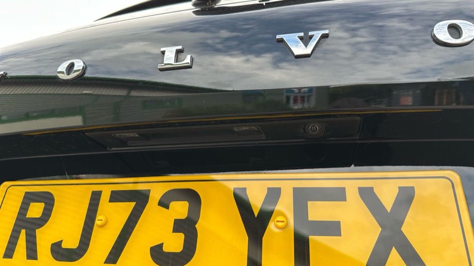 Volvo XC60 2.0 T6 [350] RC PHEV Plus Dark 5dr AWD Geartronic Estate - Image 40