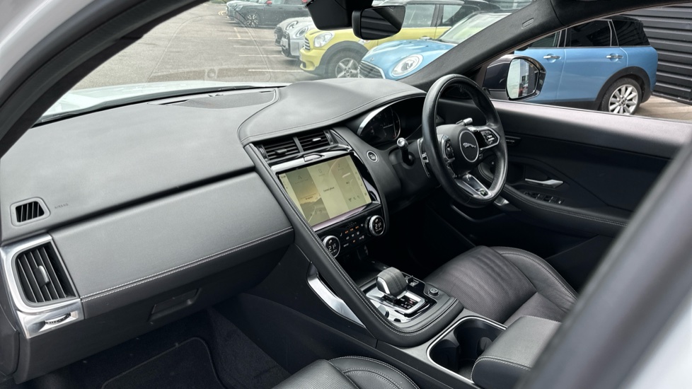 Jaguar E-Pace 2.0 D165 R-Dynamic SE 5dr Auto Diesel Estate - Image 7