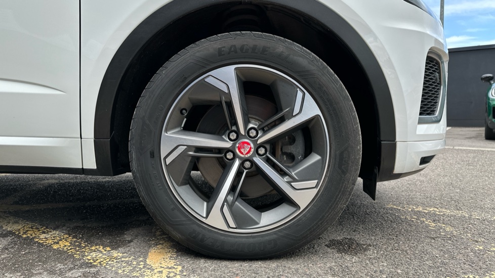 Jaguar E-Pace 2.0 D165 R-Dynamic SE 5dr Auto Diesel Estate - Image 14