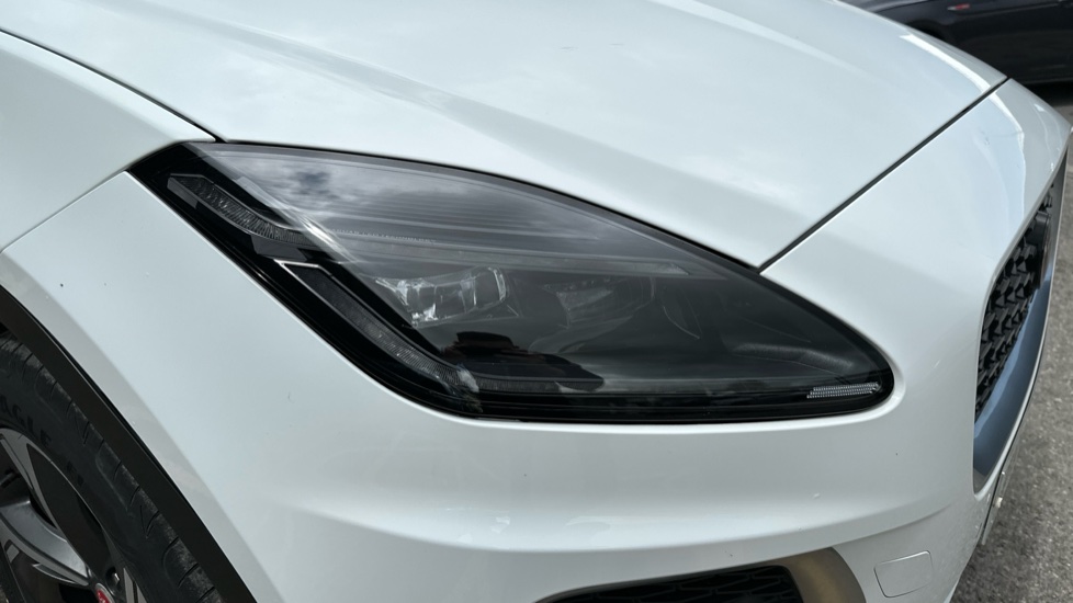 Jaguar E-Pace 2.0 D165 R-Dynamic SE 5dr Auto Diesel Estate - Image 23