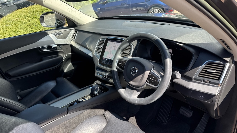 Volvo XC90 2.0 B5P [250] Core 5dr AWD Geartronic Petrol Estate - Image 6