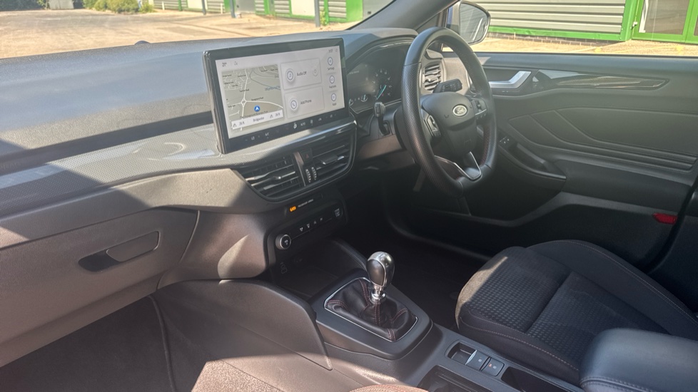 Ford Focus 1.0 EcoBoost Hybrid mHEV 155 ST-Line Edition 5dr Petrol Hatchback - Image 7