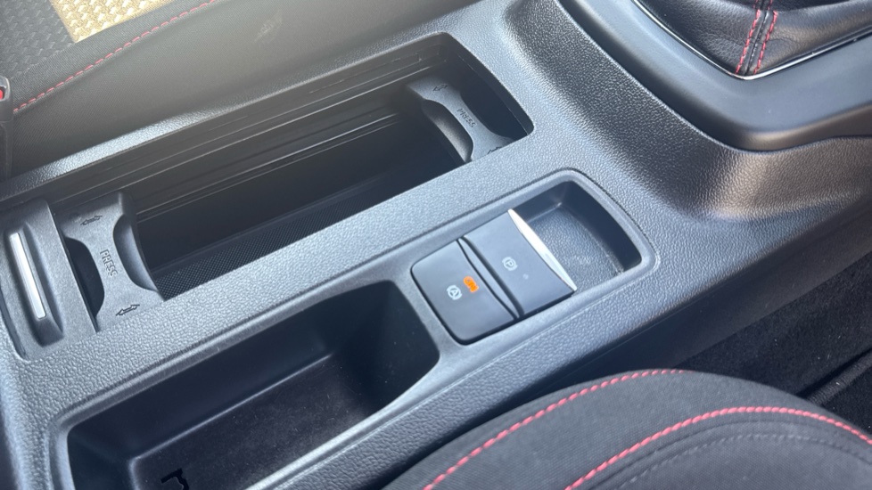 Ford Focus 1.0 EcoBoost Hybrid mHEV 155 ST-Line Edition 5dr Petrol Hatchback - Image 19