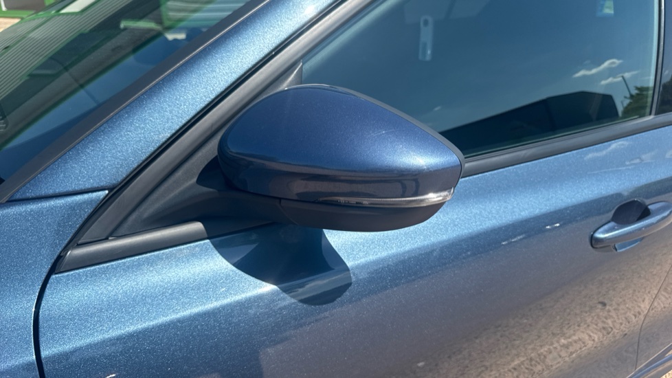 Ford Focus 1.0 EcoBoost Hybrid mHEV 155 ST-Line Edition 5dr Petrol Hatchback - Image 29