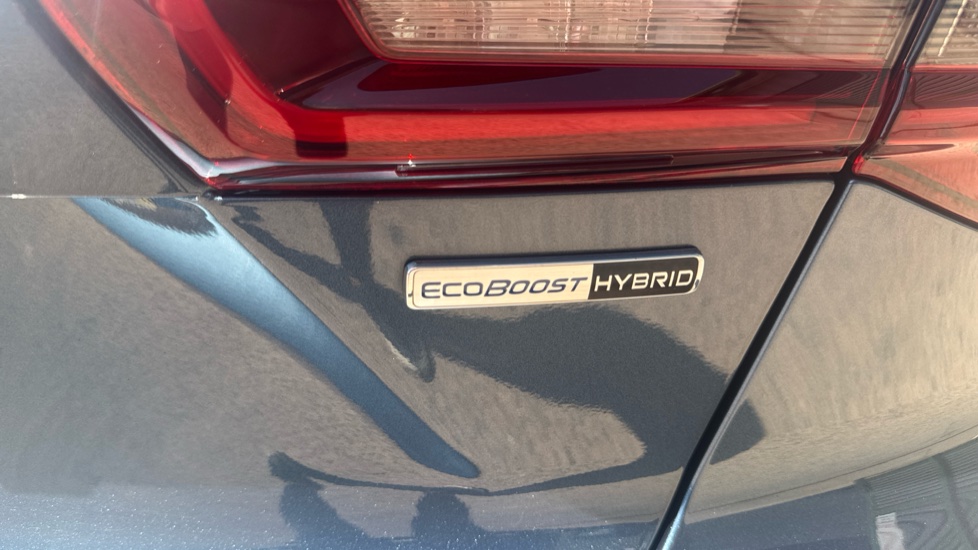 Ford Focus 1.0 EcoBoost Hybrid mHEV 155 ST-Line Edition 5dr Petrol Hatchback - Image 33