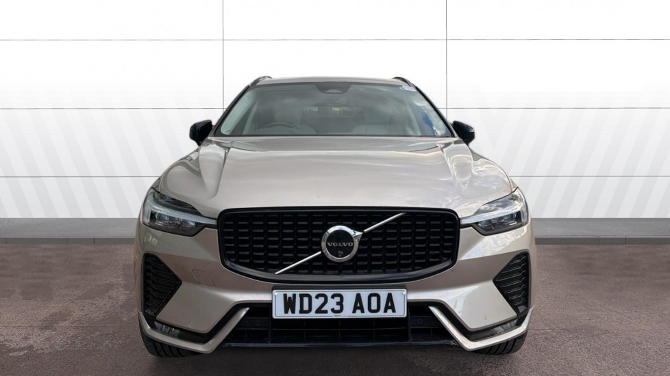Volvo XC60 2.0 B4D Plus Dark 5dr AWD Geartronic Diesel Estate - Image 16