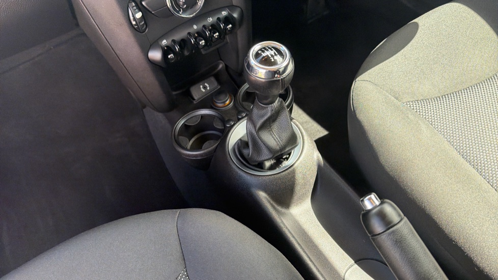 MINI Hatchback 1.6 First 3dr Petrol Hatchback - Image 10