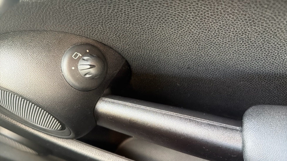 MINI Hatchback 1.6 First 3dr Petrol Hatchback - Image 26