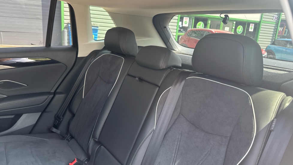 Volkswagen Tiguan 2.0 TDI Elegance 5dr DSG Diesel Estate - Image 12