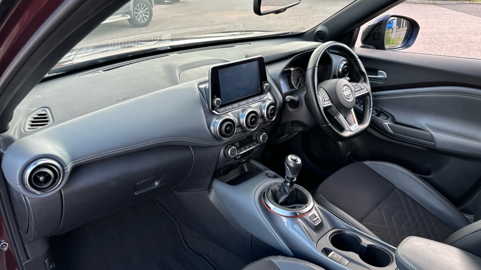 Nissan Juke 1.0 DiG-T Tekna 5dr Petrol Hatchback - Image 7