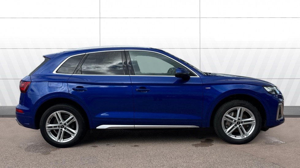 Audi Q5 40 TDI Quattro S Line 5dr S Tronic [Tech Pack] Diesel Estate - Image 3