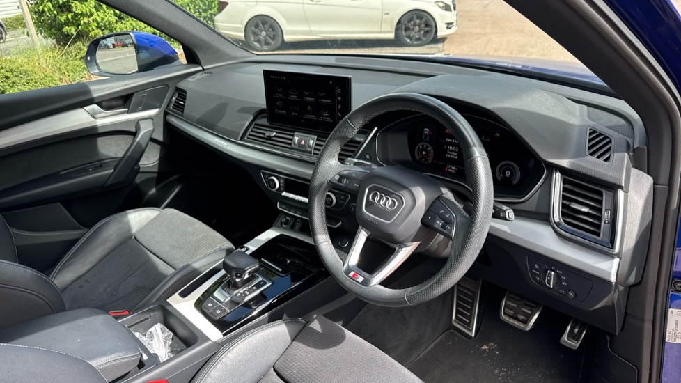 Audi Q5 40 TDI Quattro S Line 5dr S Tronic [Tech Pack] Diesel Estate - Image 6