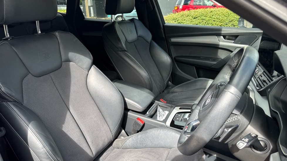 Audi Q5 40 TDI Quattro S Line 5dr S Tronic [Tech Pack] Diesel Estate - Image 11