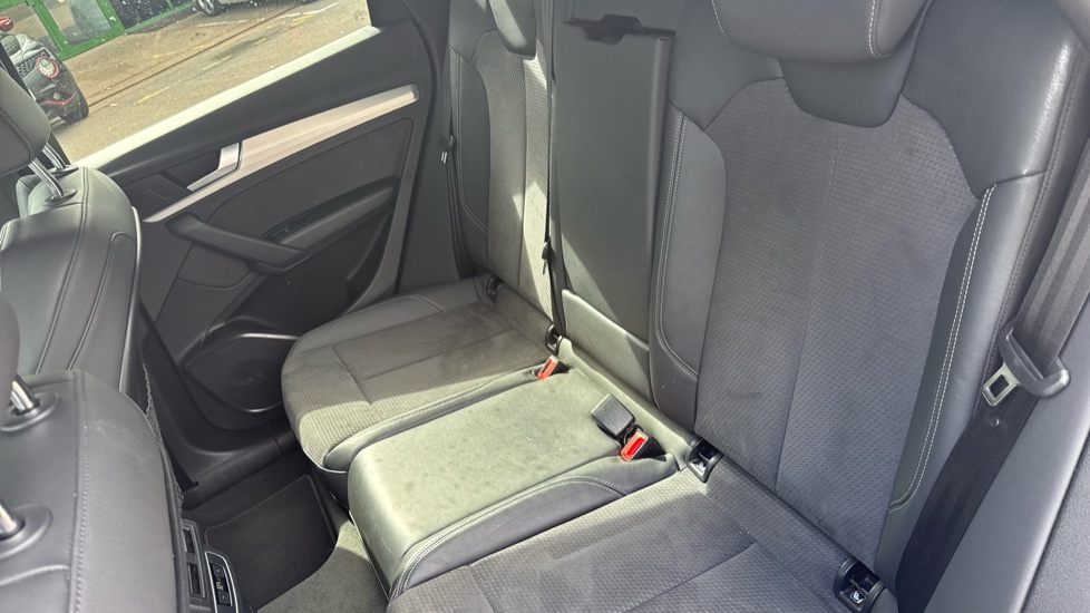 Audi Q5 40 TDI Quattro S Line 5dr S Tronic [Tech Pack] Diesel Estate - Image 12