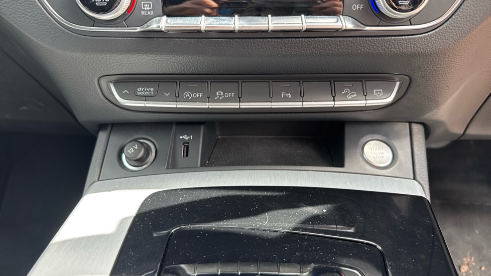 Audi Q5 40 TDI Quattro S Line 5dr S Tronic [Tech Pack] Diesel Estate - Image 19