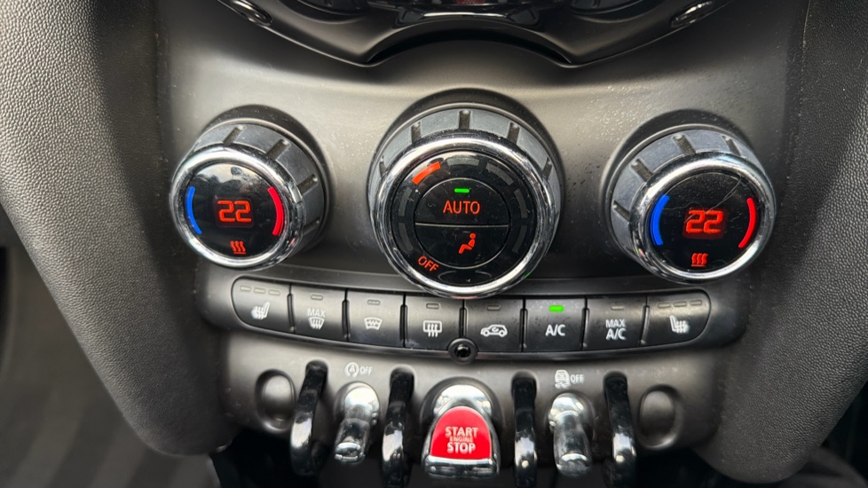 MINI Convertible 1.5 Cooper Exclusive II 2dr Auto [Comfort/Nav Pk] Petrol Convertible - Image 27