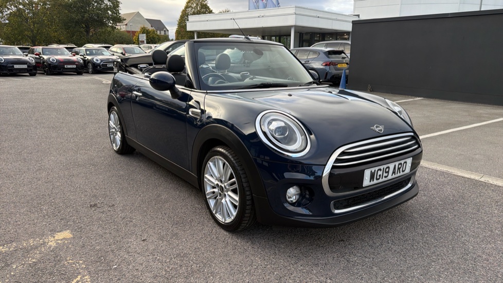 MINI Convertible 1.5 Cooper Exclusive II 2dr Auto [Comfort/Nav Pk] Petrol Convertible - Image 33