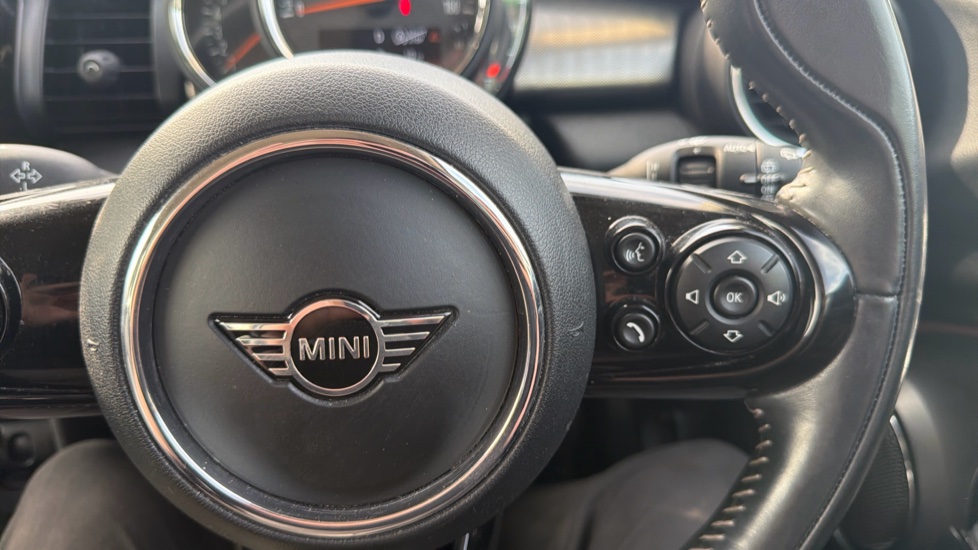 MINI Hatchback 1.5 Cooper Exclusive II 3dr Auto Petrol Hatchback - Image 18