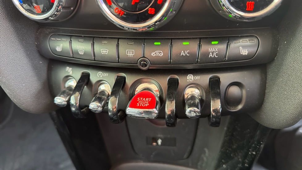 MINI Hatchback 1.5 Cooper Exclusive II 3dr Auto Petrol Hatchback - Image 19