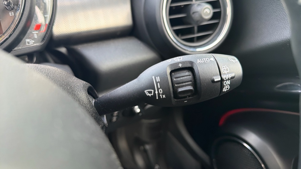 MINI Hatchback 1.5 Cooper Exclusive II 3dr Auto Petrol Hatchback - Image 34
