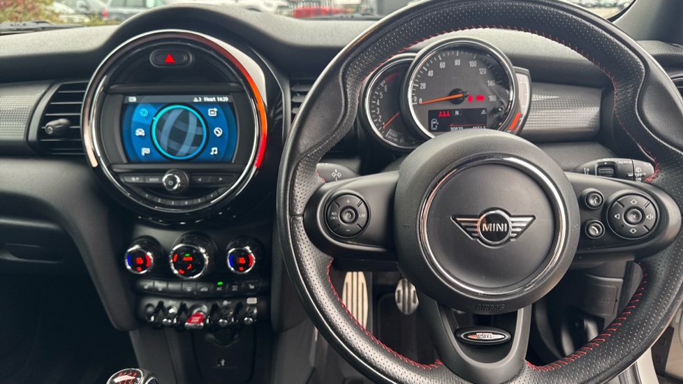 MINI Hatchback 1.5 Cooper Sport II 5dr Auto [Comfort/Nav Pack] Petrol Hatchback - Image 5