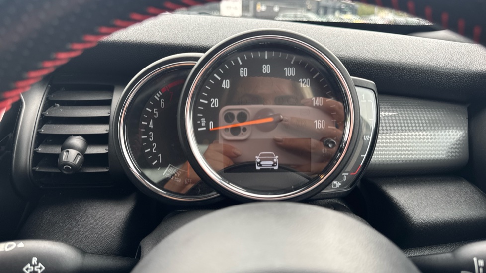 MINI Hatchback 1.5 Cooper Sport II 5dr Auto [Comfort/Nav Pack] Petrol Hatchback - Image 9