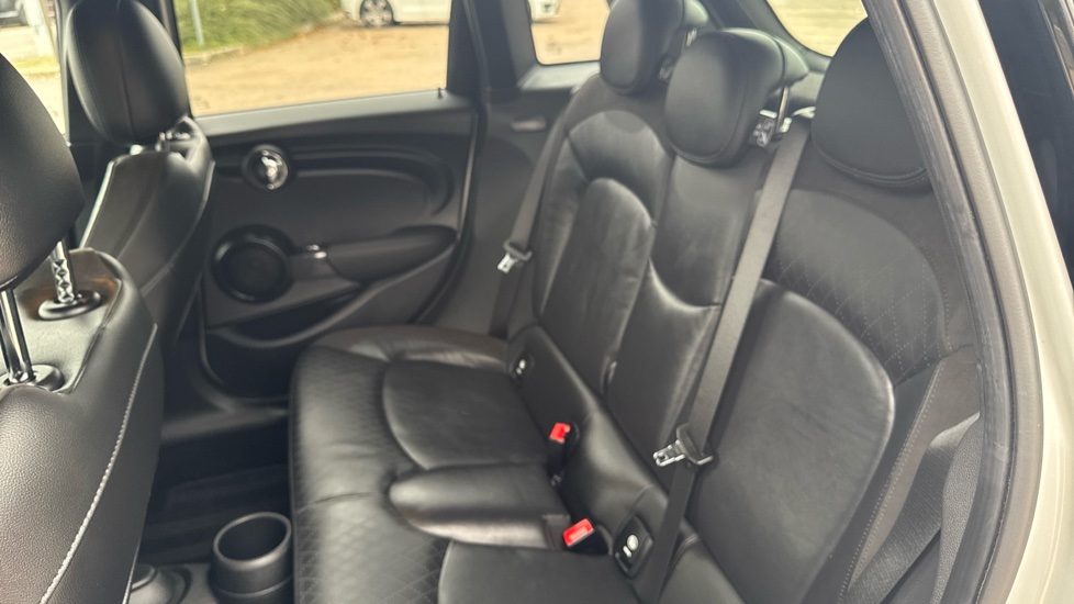 MINI Hatchback 1.5 Cooper Sport II 5dr Auto [Comfort/Nav Pack] Petrol Hatchback - Image 12