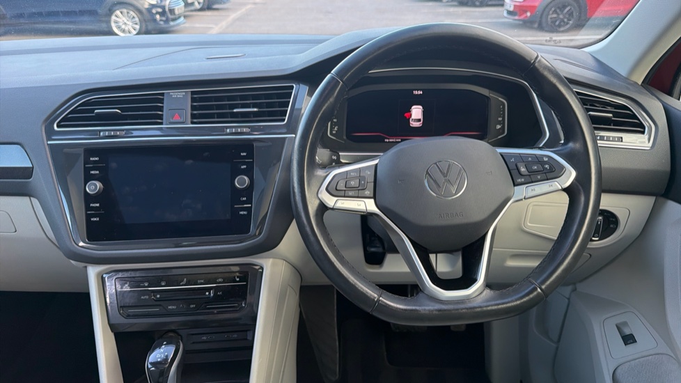 Volkswagen Tiguan 2.0 TSI 4Motion Elegance 5dr DSG Petrol Estate - Image 5