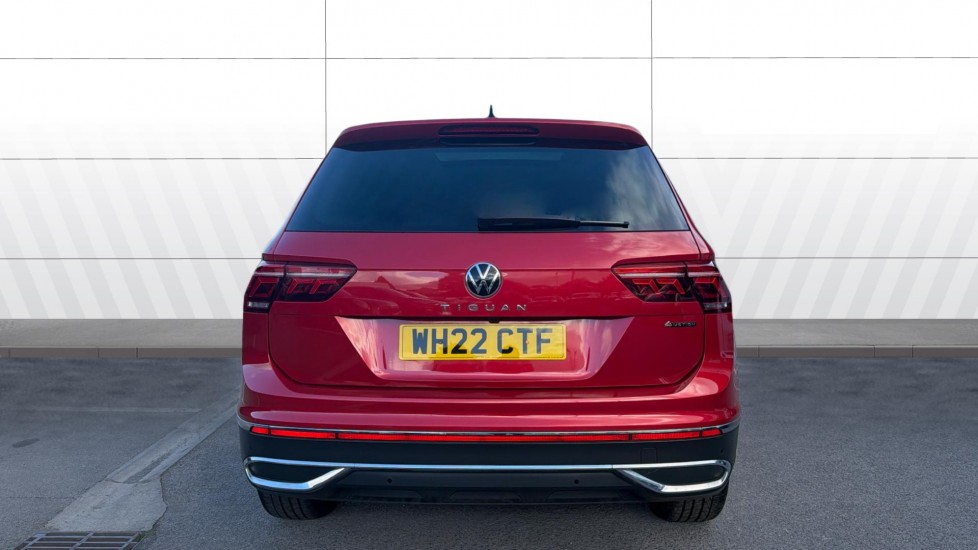 Volkswagen Tiguan 2.0 TSI 4Motion Elegance 5dr DSG Petrol Estate - Image 15