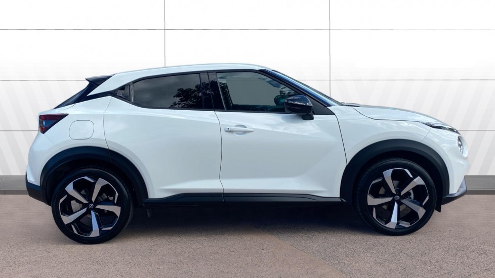 Nissan Juke 1.0 DiG-T 114 Tekna 5dr DCT Petrol Hatchback - Image 3